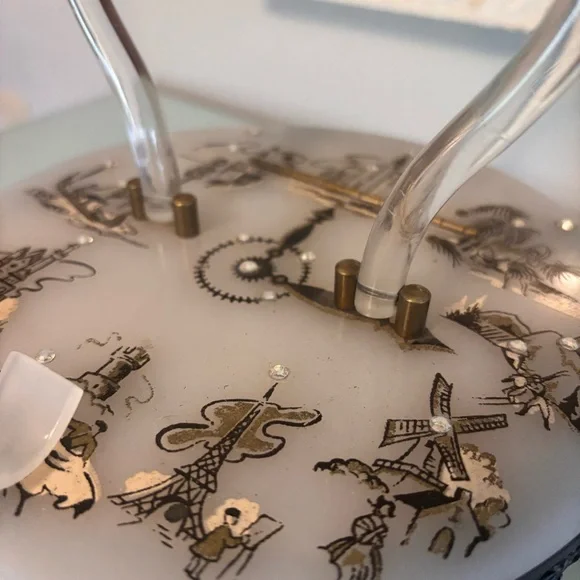 Vintage - Navy Woven Lucite Round Box Purse - Picture 6 of 7